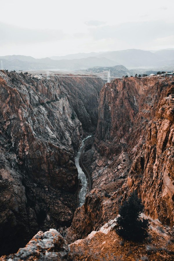 Quels sont les conseils pour une randonnée réussie dans les montagnes Rocheuses aux États-Unis ?